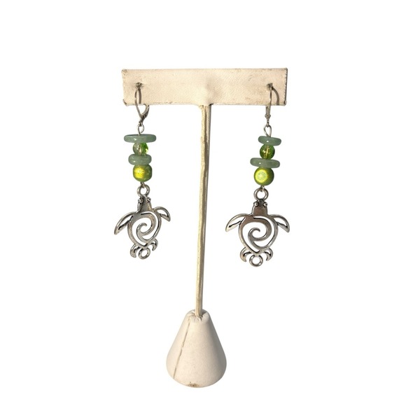 Jewelry - Vintage Silver Tone Multi Shade Green Bead‎ Fun Turtle Pierced Dangle Earrings
